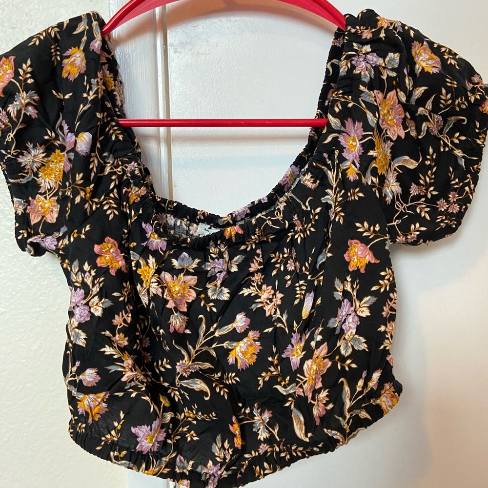 American eagle crop top